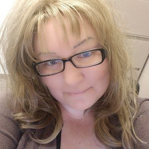 Meet your Posher, Emery